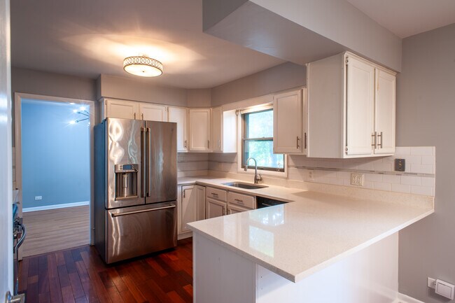 Building Photo - 1147 Garfield Ave