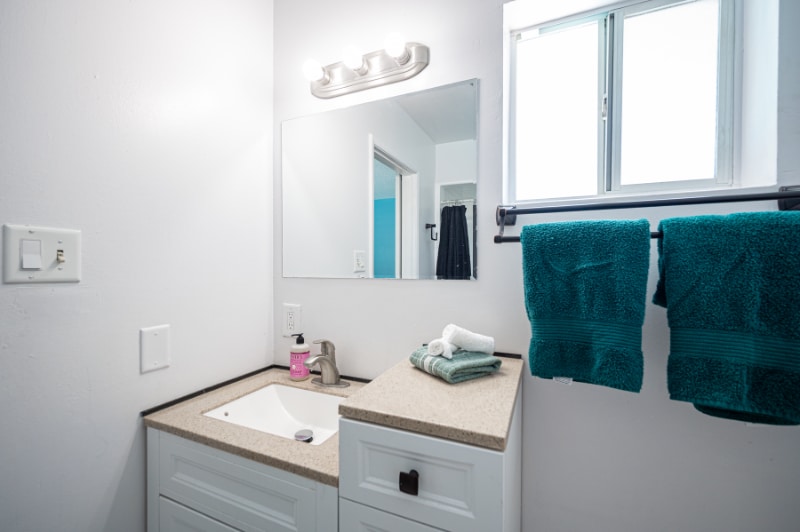 Building Photo - 1313 Hillside Pl