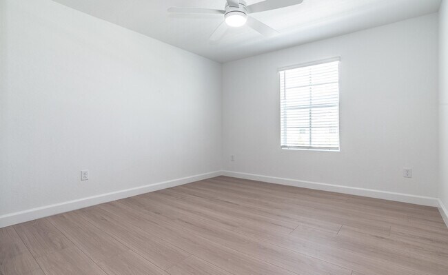 Building Photo - 6378 Windwood Wy