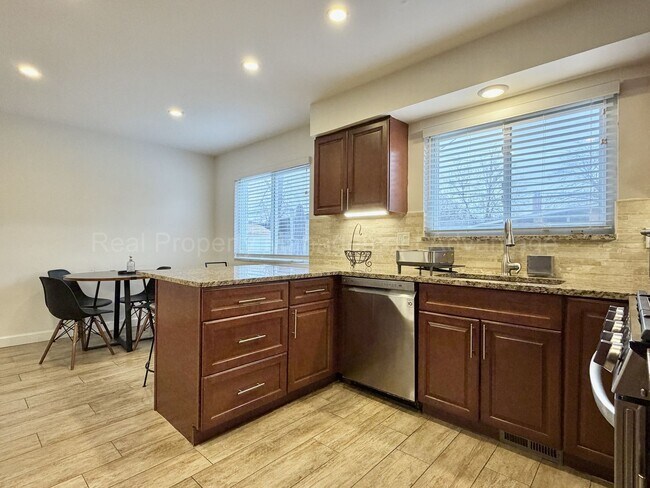 Building Photo - Spacious 4-Bedroom Colonial Minutes from Birmingham