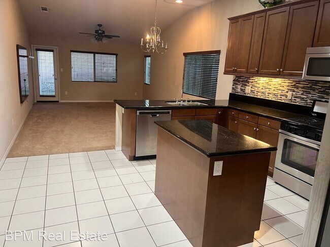 Building Photo - 4 br, 2 bath House - 6904 Trejo Dr