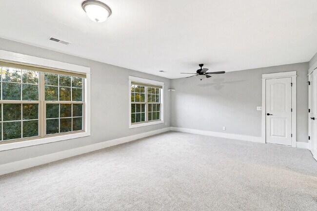 Building Photo - Beautiful Low Country Home in Rose Dhu!