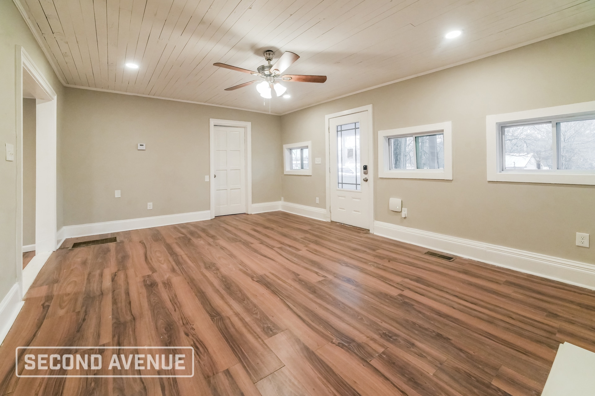 Building Photo - 203 Maple St