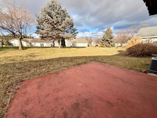 Building Photo - Ranch, 2-bed, 2 bath