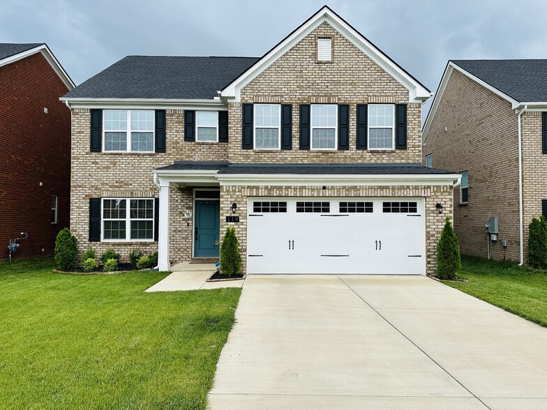 Primary Photo - 119 Clavie Crew Ln