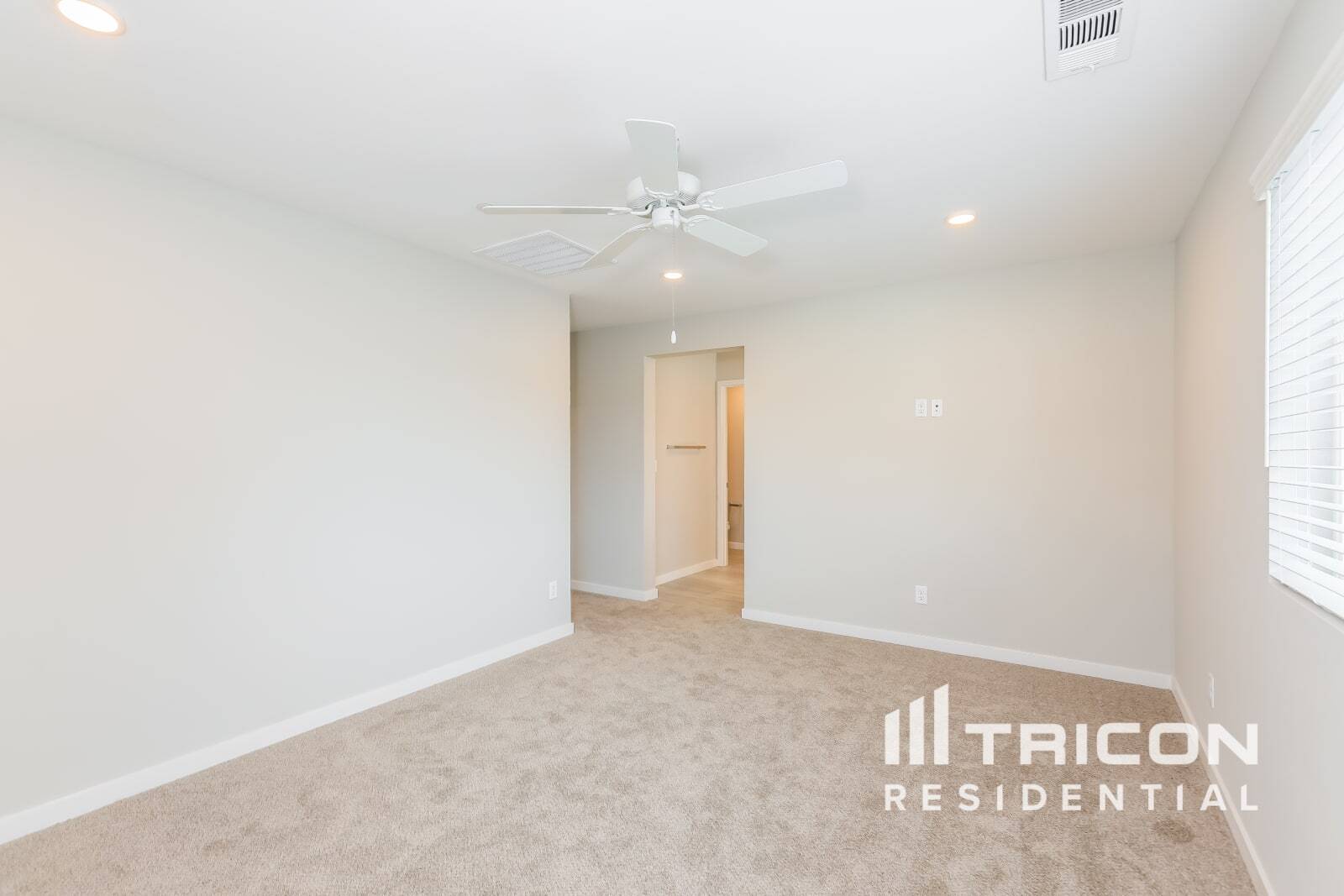 Building Photo - 28223 Luther Dr