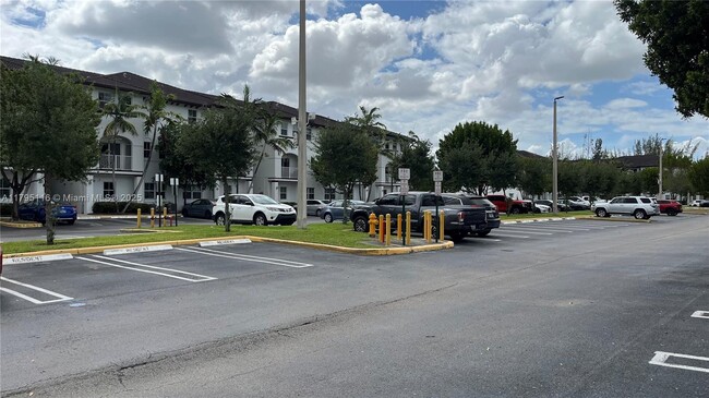 Building Photo - 8850 NW 97th Ave