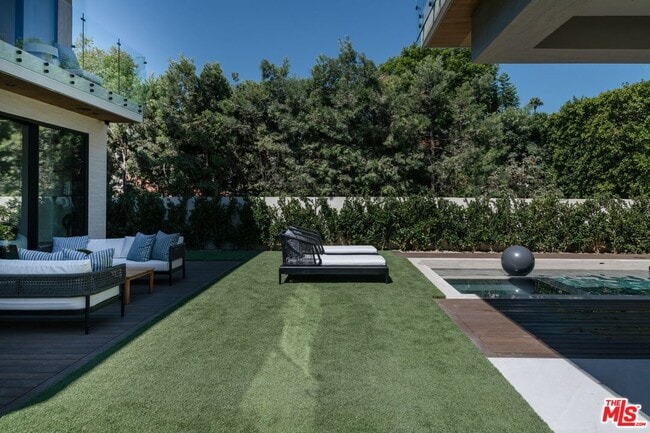 Building Photo - 13229 Hesby St