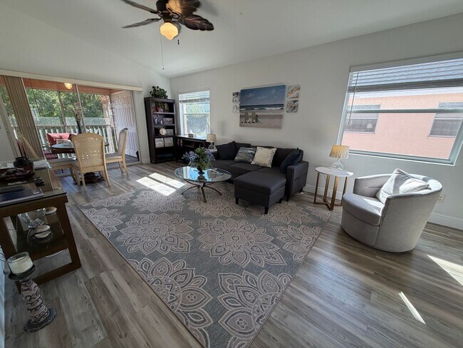 Building Photo - 26699 Little John Ct