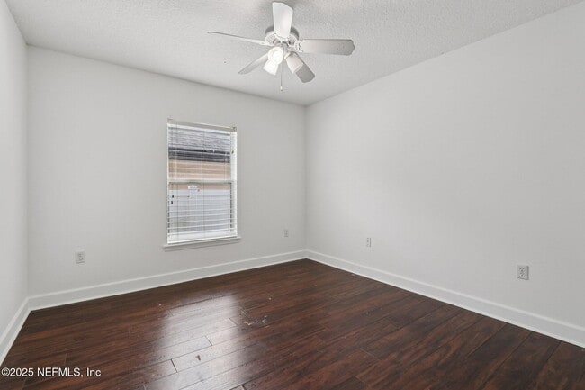 Building Photo - 10008 Sifton Ct