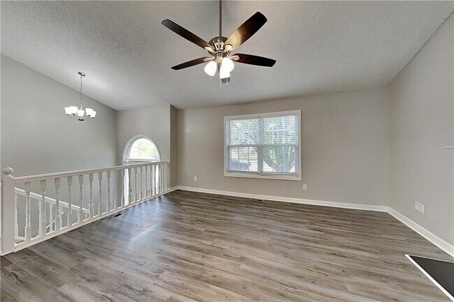 Building Photo - 232 Bomar Ln