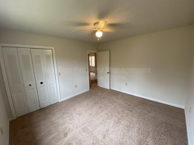 Building Photo - 8442 Indiantown Rd