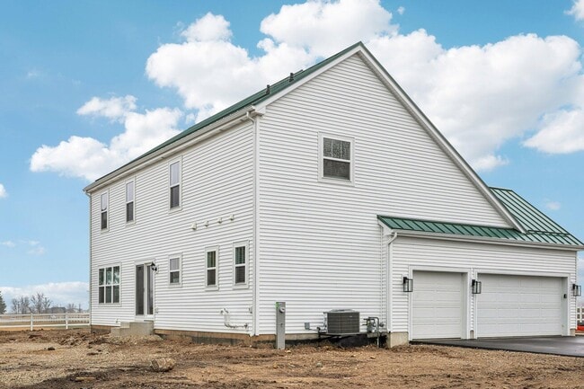 Building Photo - 3916 County Rd F North