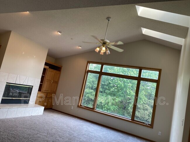 Building Photo - 4626 Linnea Ln