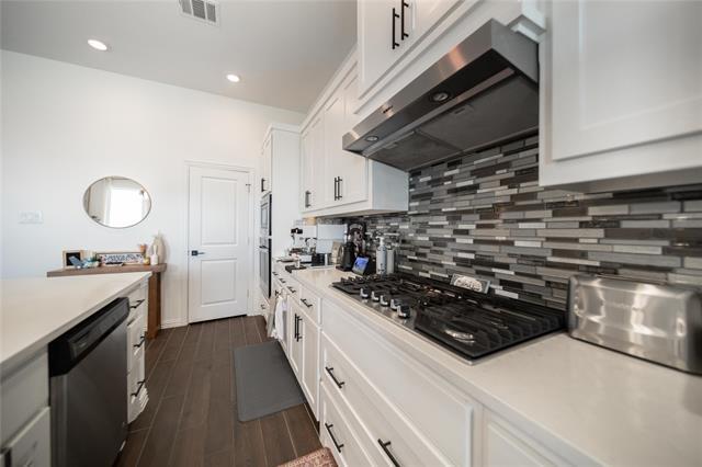 Building Photo - 8300 Pine Valley Dr