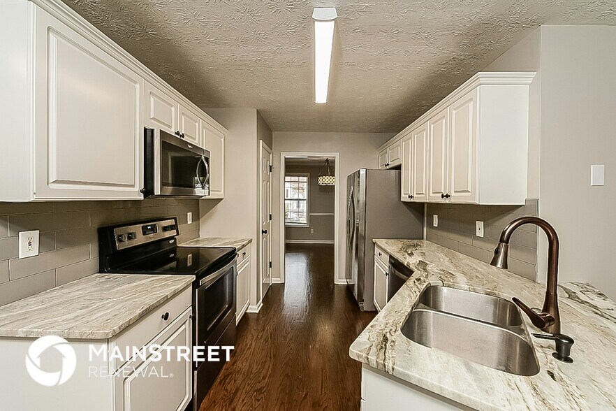 Building Photo - 60 Berkshire Run