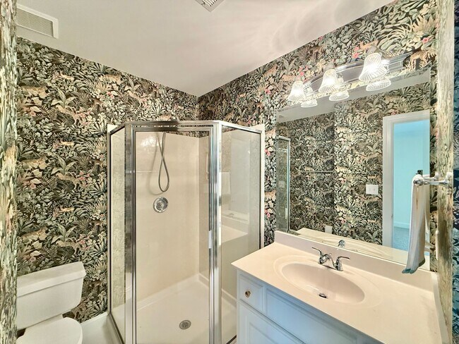 Building Photo - Tranquil and Secluded Raleigh Home with Un...