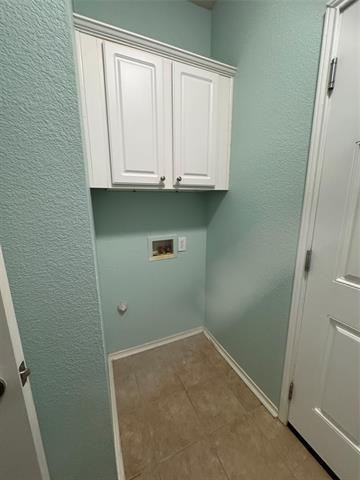 Building Photo - 6227 Meadowcrest Ln