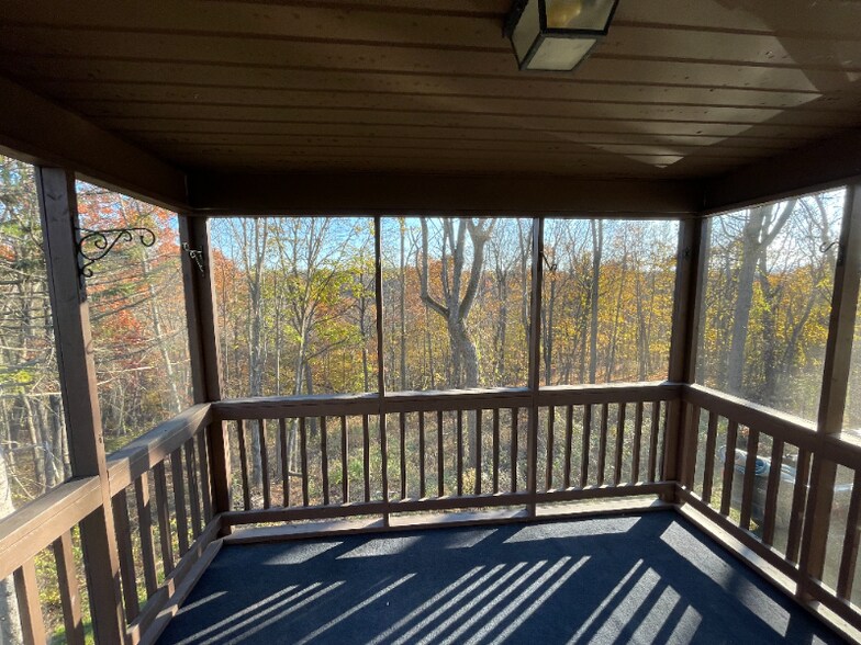 Building Photo - 10 Edgewood Terrace