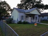 Building Photo - 1182 Navasota St