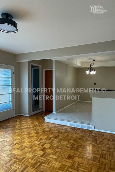 Building Photo - 27412 Roan Ave