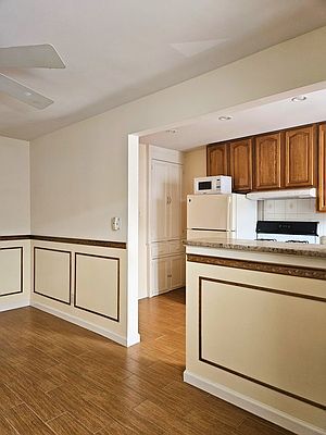 Building Photo - 21-24 29th St