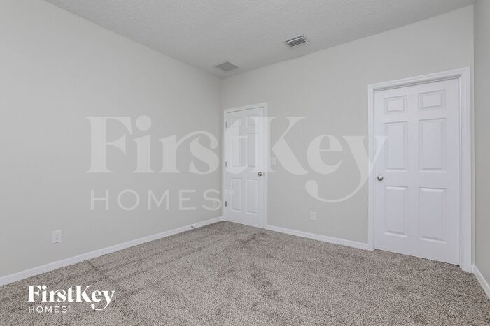 Building Photo - 800 Grand Hilltop Dr
