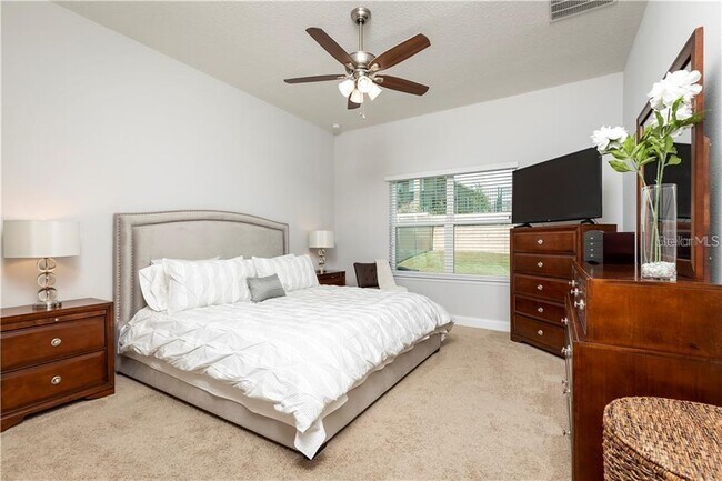 Building Photo - 17004 Gathering Pl Cir