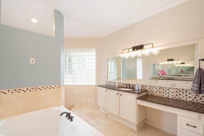 Building Photo - 11430 NW 18th St