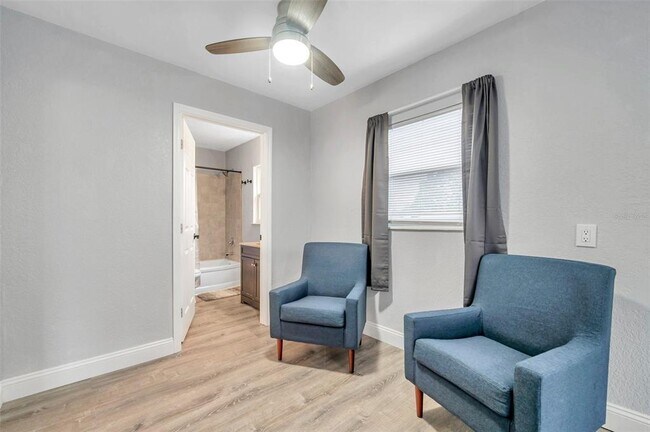 Building Photo - 3720 3rd Ave N