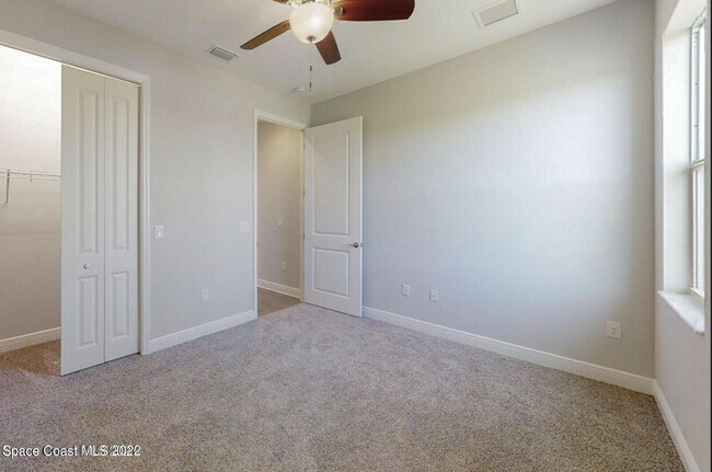 Building Photo - 2746 Spur Dr