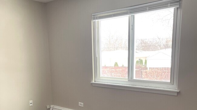 Building Photo - 1035 Higgins Quarters Dr