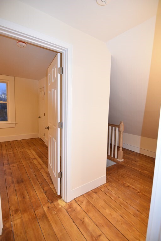 Building Photo - 20 11th St