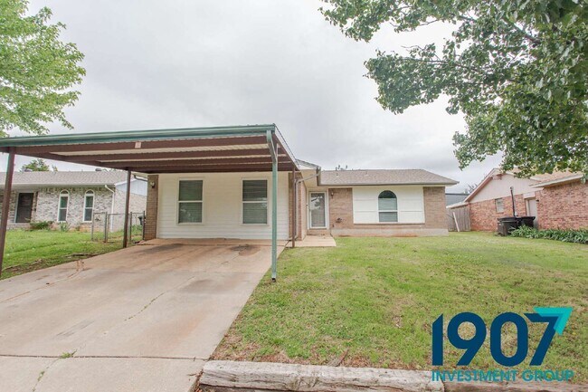 Building Photo - 1852 Sunrise Dr