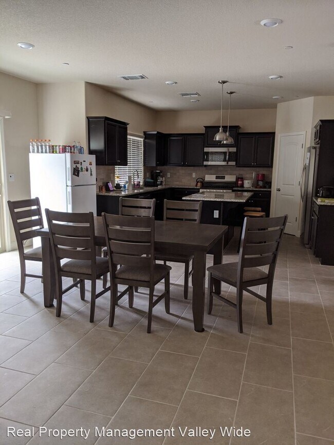 Building Photo - 4 br, 2.5 bath House - 288 Aldrich Drive