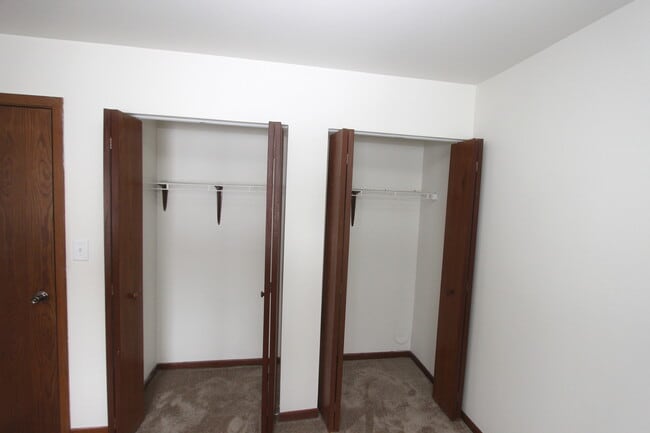 Building Photo - 419 Berkshire Dr