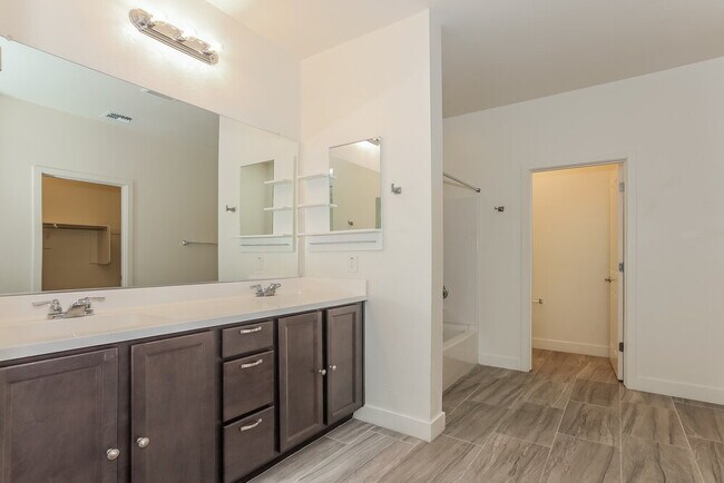 Building Photo - 9918 E Acceleration Dr