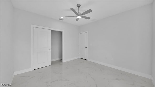 Building Photo - 2405-2407 Xelda Ave N