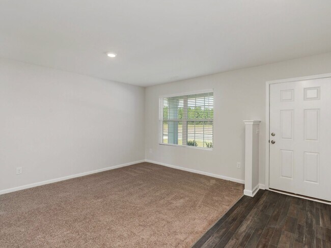 Building Photo - 7136 Cameron Trace Dr