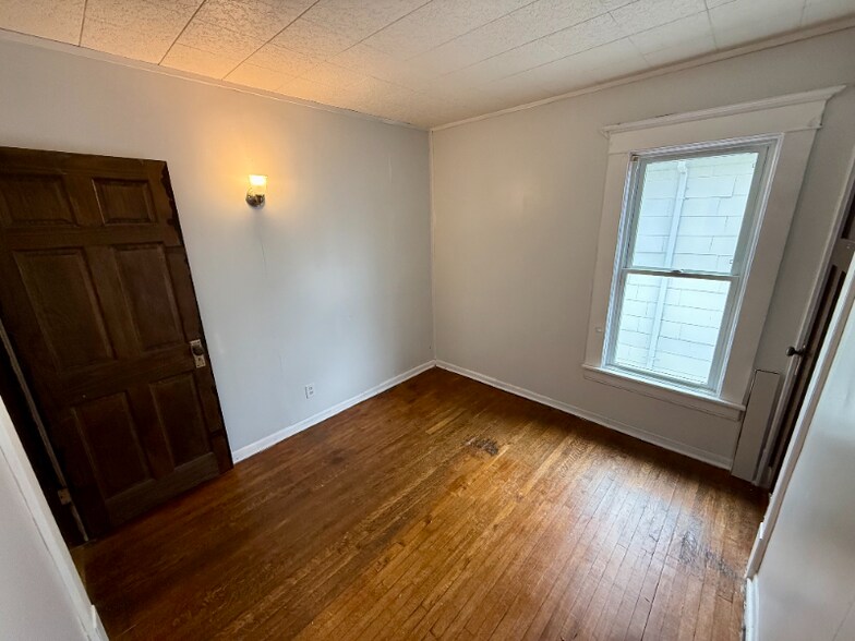 Building Photo - 46 Roanoke Pkwy