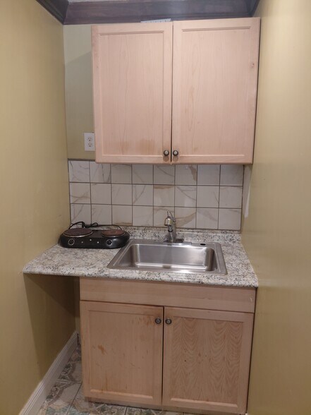 Building Photo - 4941 Nicia Way