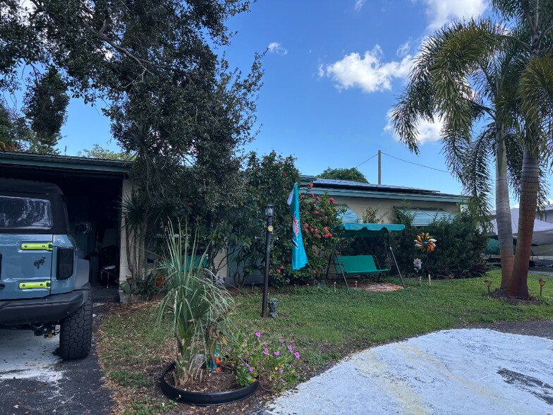 Primary Photo - 6423 34th Terrace N