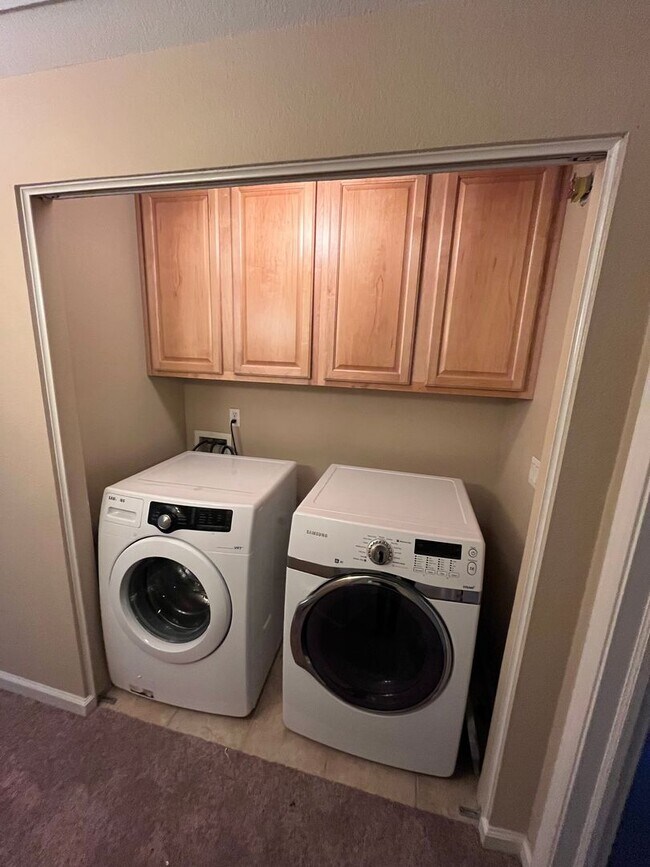 Building Photo - NICE CONDO IN ROCKLIN AT GATED COMMUNITY O...