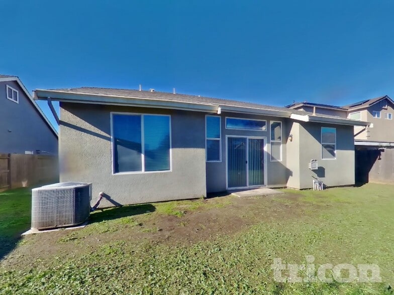 Building Photo - 5518 Savage Ave