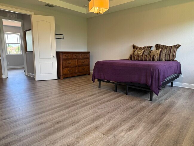 Building Photo - 9191 Cattail Run
