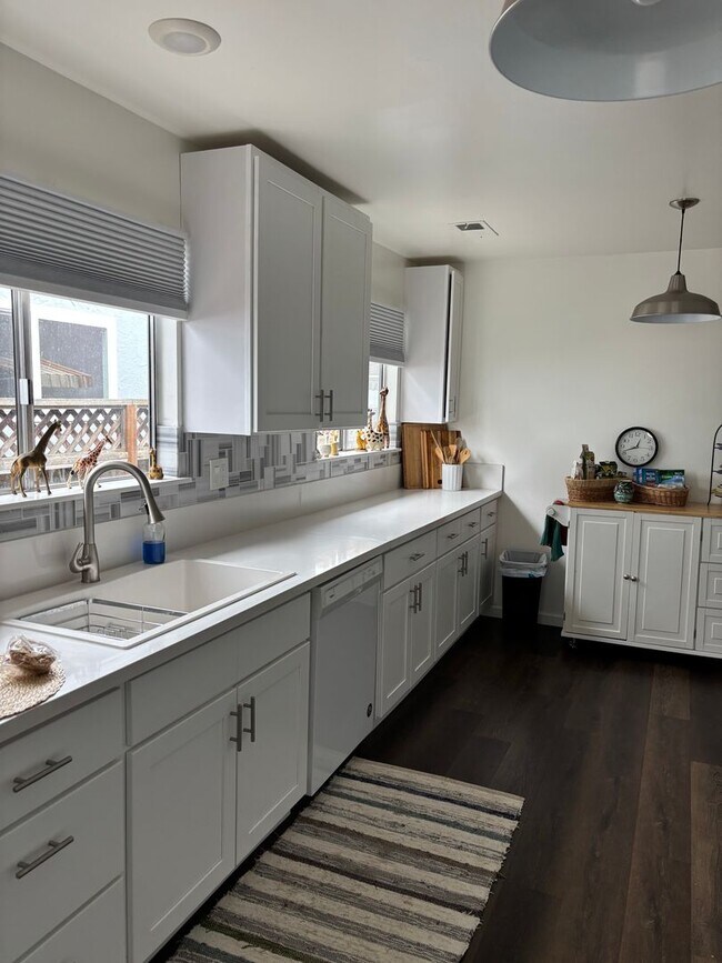 Building Photo - Beautiful Home in Watsonville - 55+ Community