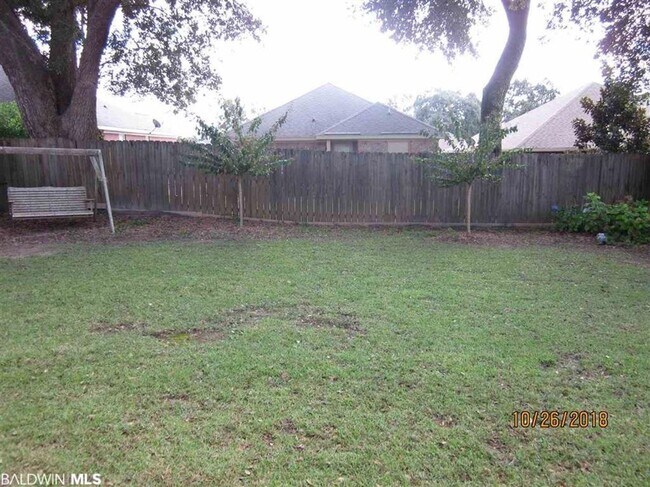 Building Photo - BEAUTIFUL HOME IN DAPHNE!