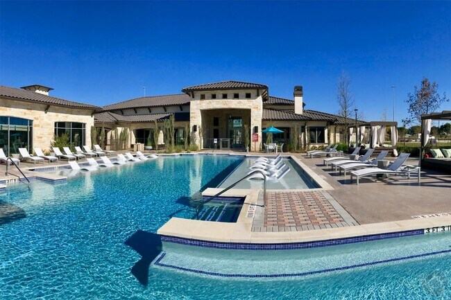 Building Photo - 10300 S I-35 Frontage Rd