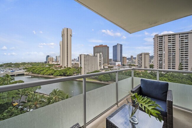 Building Photo - Watermark Waikiki Unit 901 w/ Panoramic Oc...