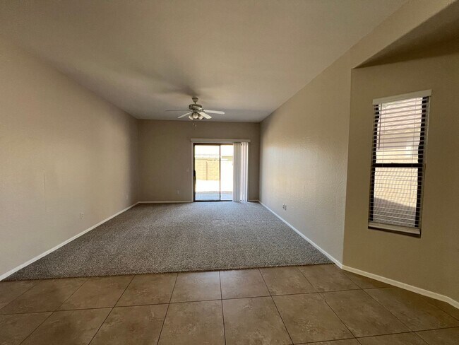 Building Photo - Move in ready near Baseline & Crismon: Vil...